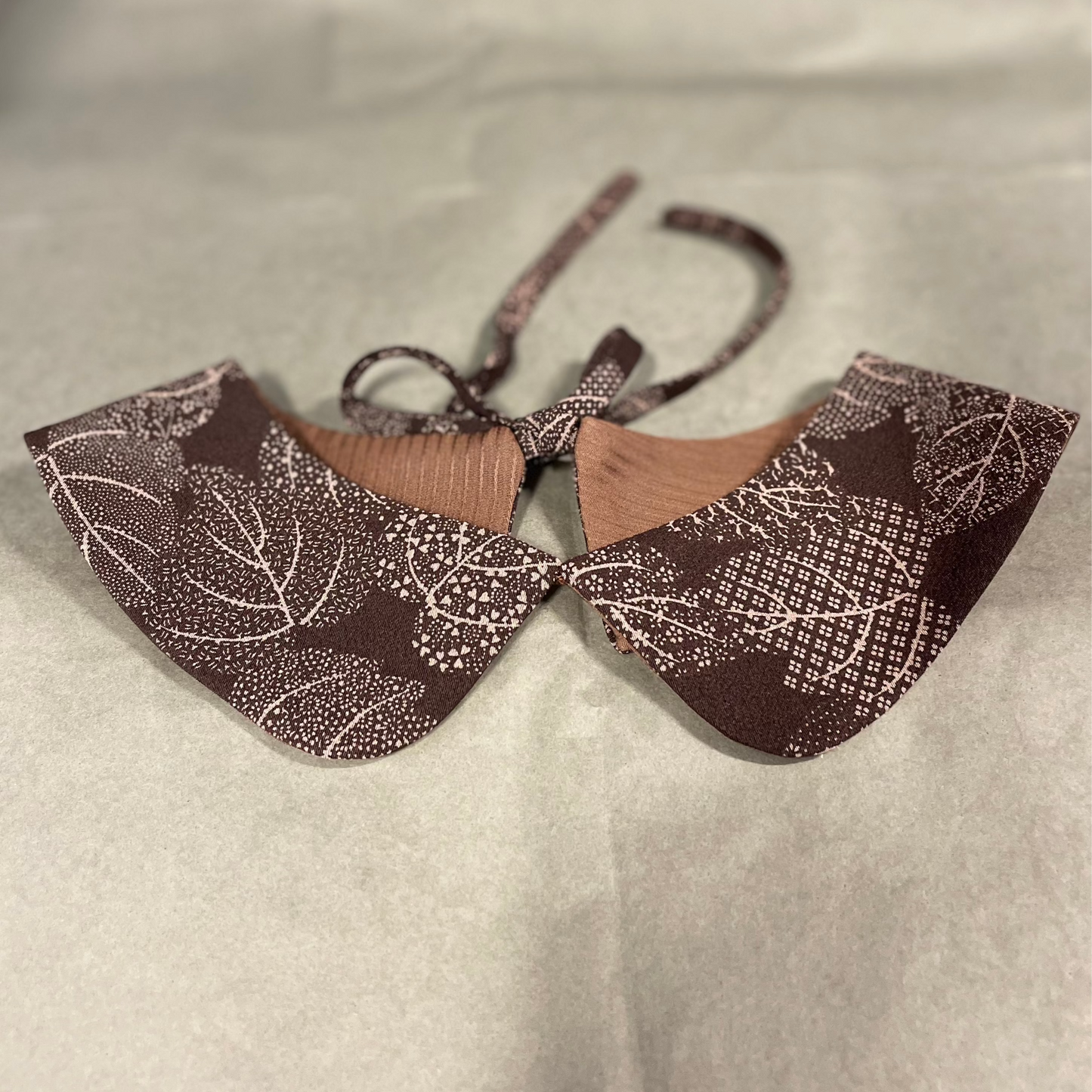 Chocolate and Cedar Peter Pan Kimmi Collar