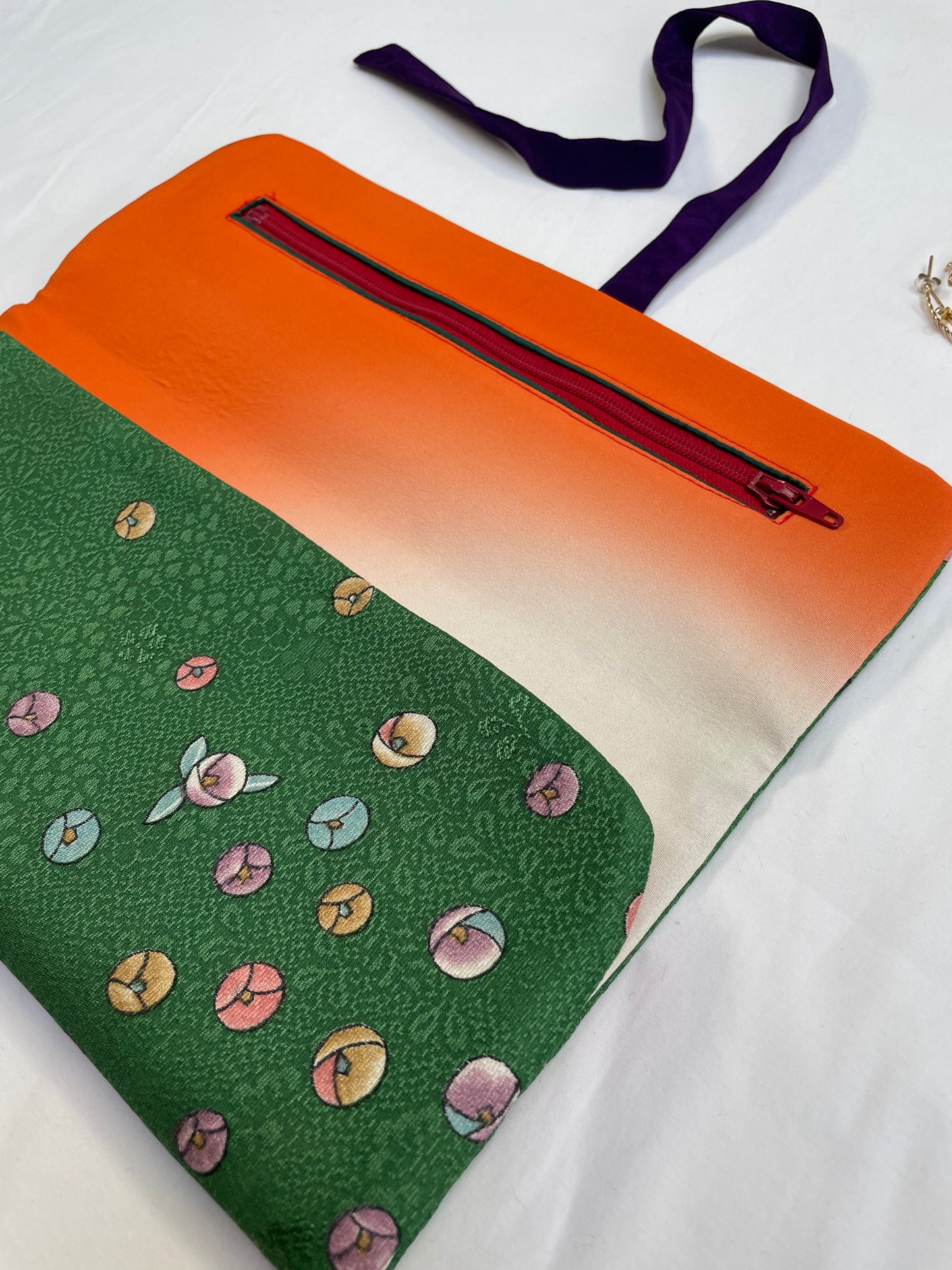 Green floral silk jewellery roll