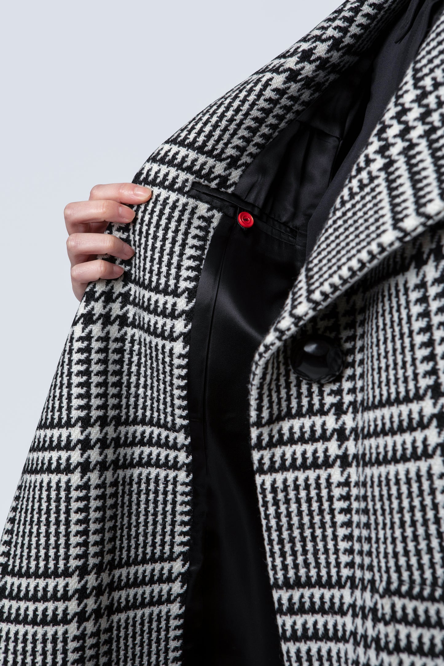 Black & White Check - Shruggler