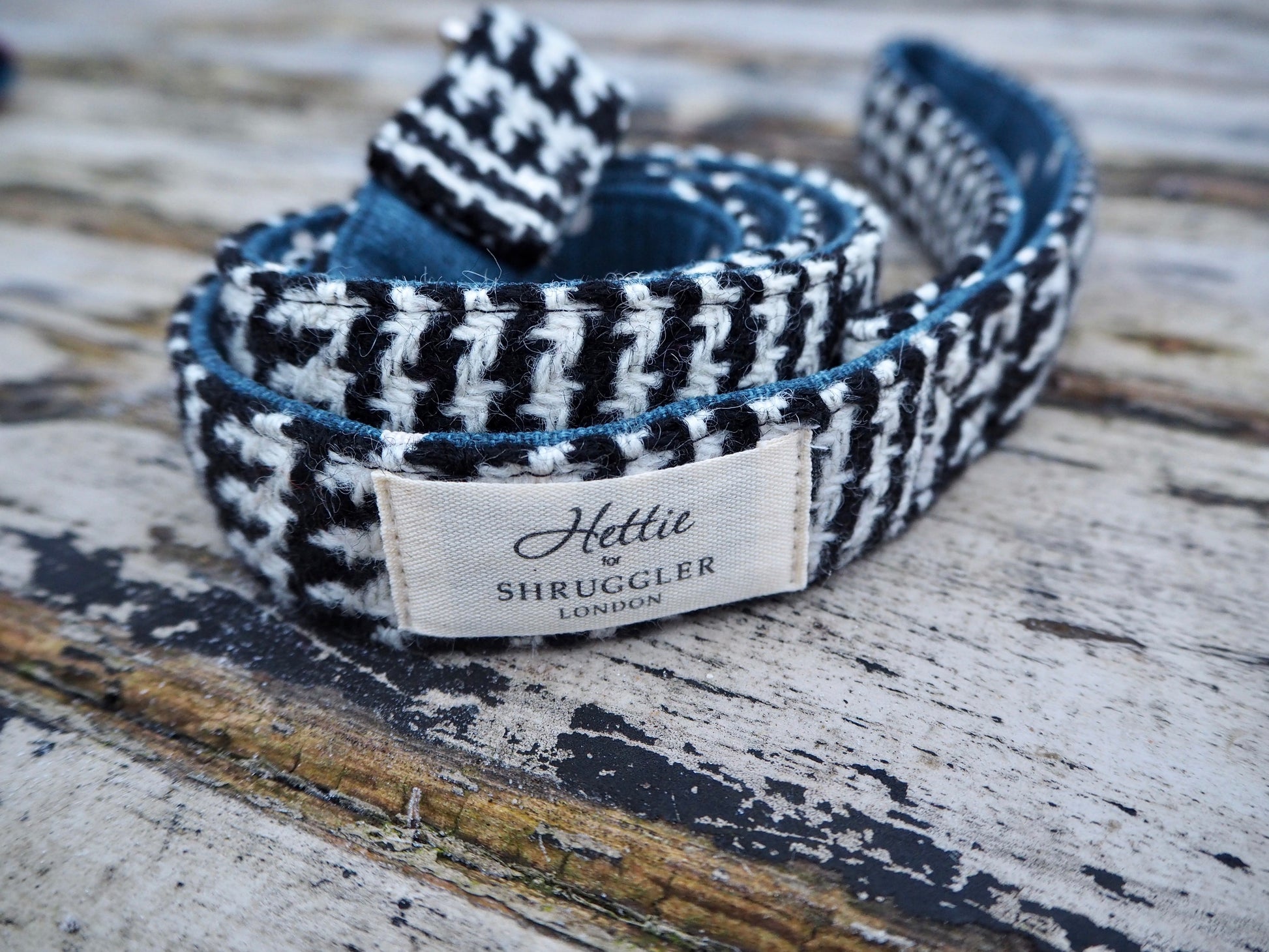 Charlie Checked Vintage Wool Dog Lead - Shruggler