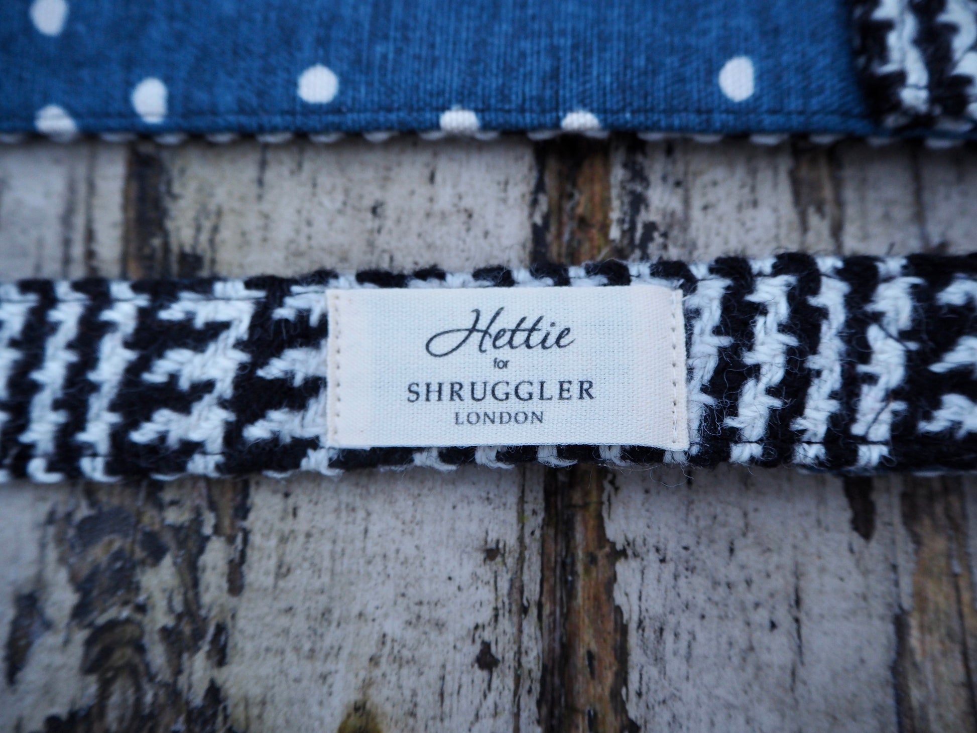 Charlie Checked Vintage Wool Dog Lead - Shruggler