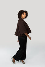Load image into Gallery viewer, Short cape coat brown wool
